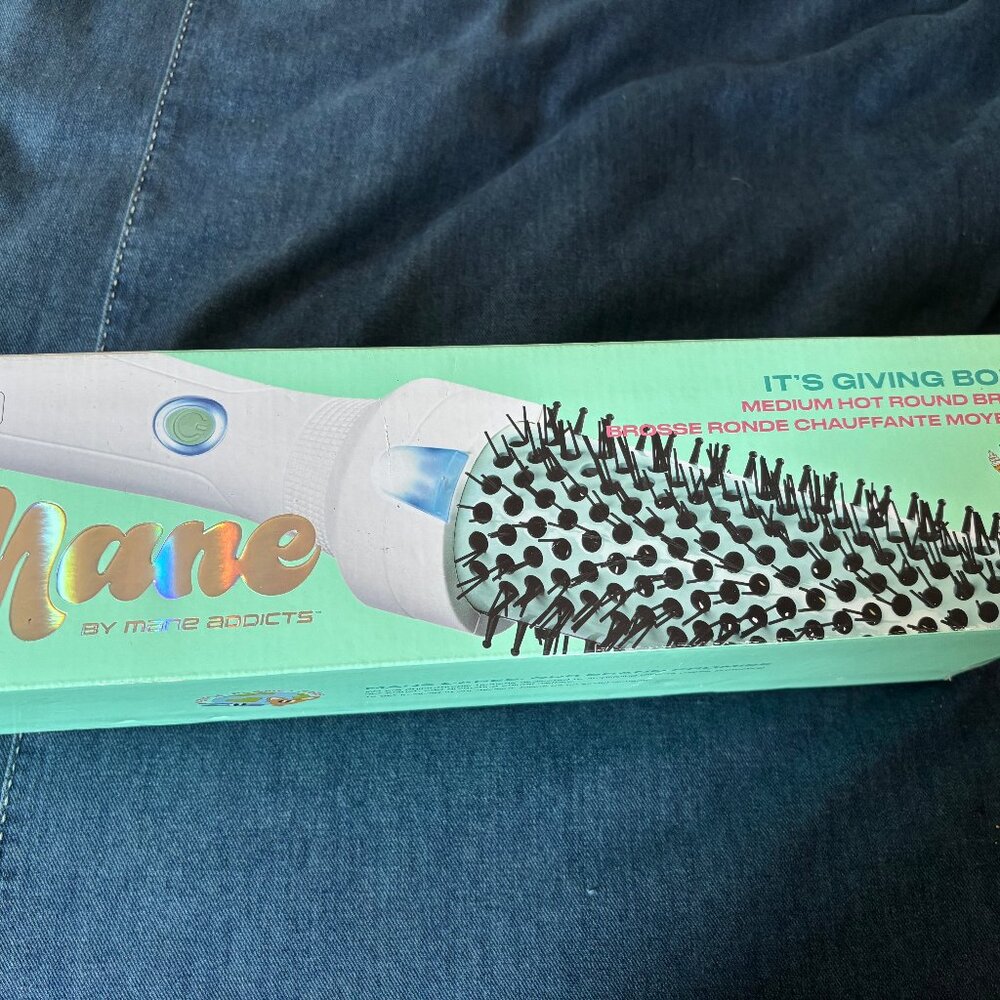 BRAND NEW! Medium Hot Thermal Round Brush